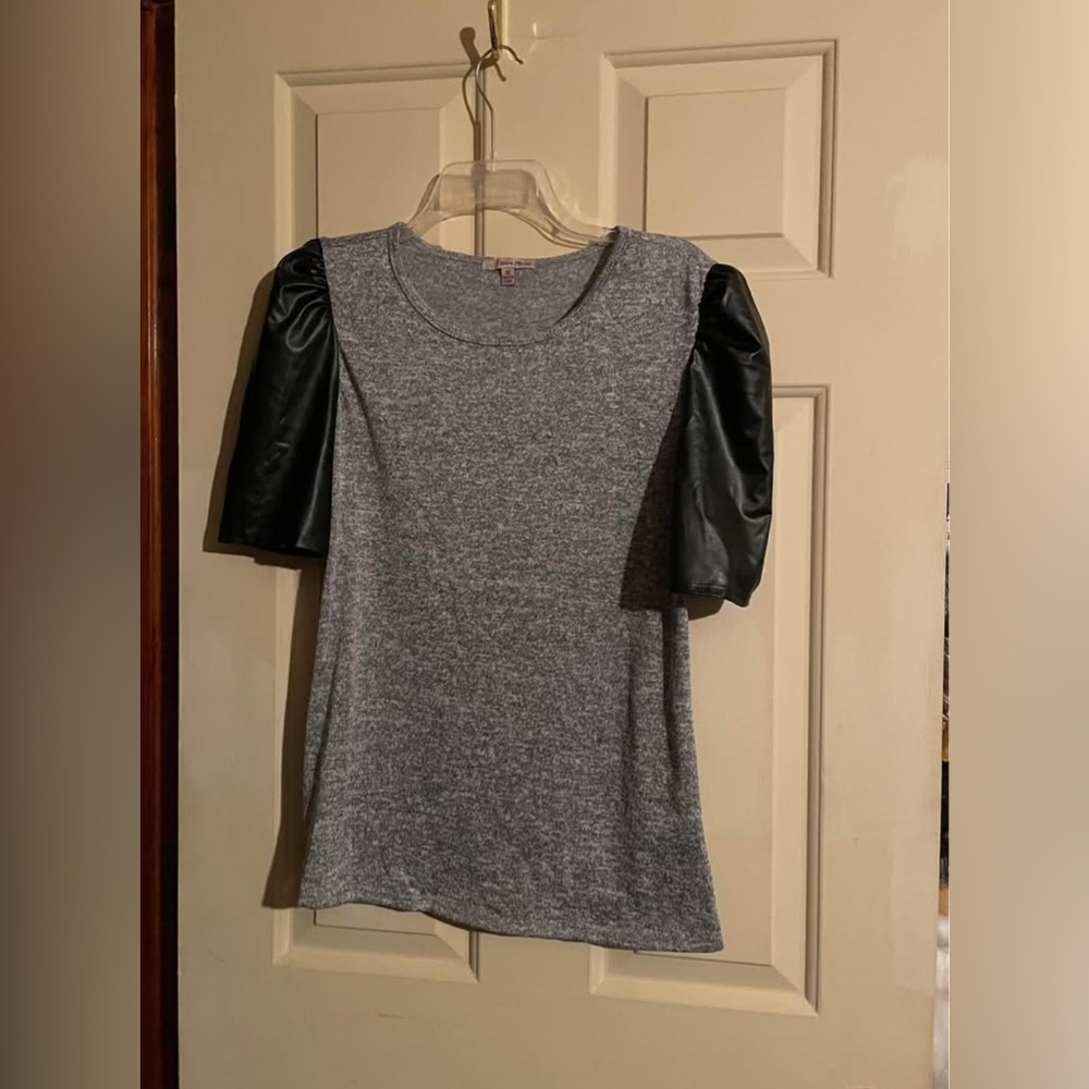 Elegant Gray and Black Leather Short Sleeve Women's Top